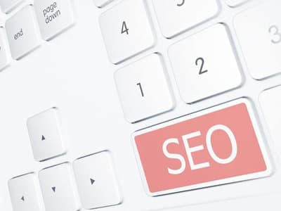 كيف يمكنني تحقيق المركز الأول في تصنيفات Google الكلمات الرئيسية